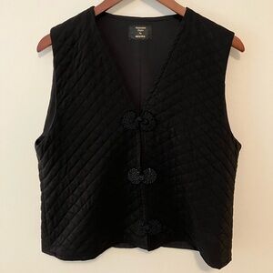 VTG Women’s Black Quilted Vest Sz. L  Silky Toggle Closure Festival Whimsygoth